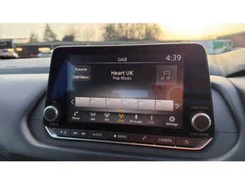 Nissan Qashqai 1.3 DiG-T MH 158 Acenta Premium 5dr Xtronic Petrol Hatchback