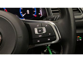 Volkswagen T-Roc 2.0 TSI 4MOTION R-Line 5dr DSG Petrol Hatchback