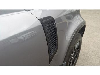 Land Rover Defender 3.0 D250 X-Dynamic SE 110 5dr Auto Diesel Estate