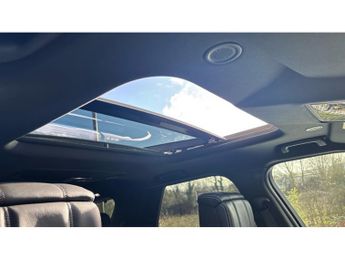 Land Rover Discovery 3.0 D300 Metropolitan Edition 5dr Auto Diesel Station Wagon