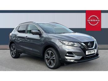 Nissan Qashqai 1.3 DiG-T N-Connecta 5dr [Glass Roof Pack] Petrol Hatchback