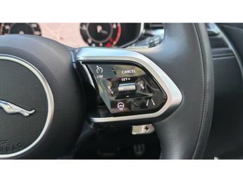 Jaguar F-Pace 2.0 D200 R-Dynamic HSE Black 5dr Auto AWD Diesel Estate