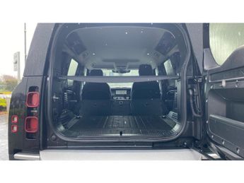 Land Rover Defender 3.0 D250 SE 110 5dr Auto Diesel Estate