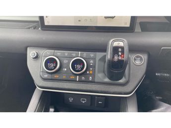 Land Rover Defender 3.0 D250 SE 110 5dr Auto Diesel Estate