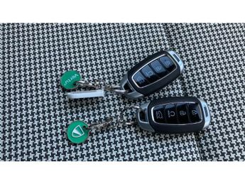 Hyundai INSTER 85kW 02 49kWh 5dr Auto Electric Hatchback