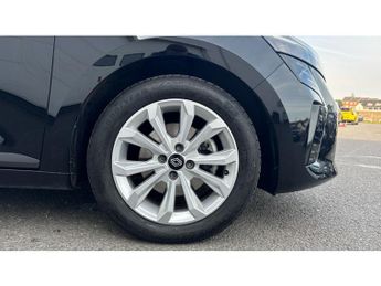 Renault Clio 1.6 E-TECH full hybrid 145 Evolution 5dr Auto Hybrid Hatchback