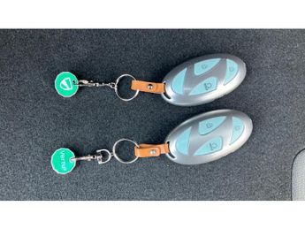 Hyundai KONA 160kW Advance 65kWh 5dr Auto Electric Hatchback