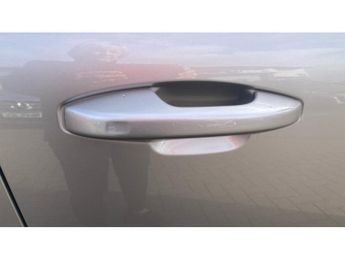 Volvo XC40 2.0 B3P Plus Dark 5dr Auto Petrol Estate