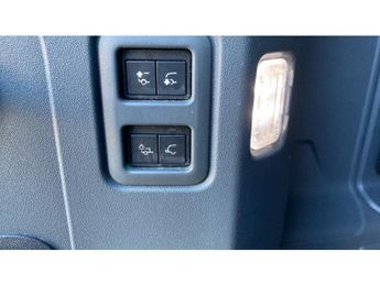 Land Rover Defender 3.0 D300 HSE 110 5dr Auto Diesel Estate