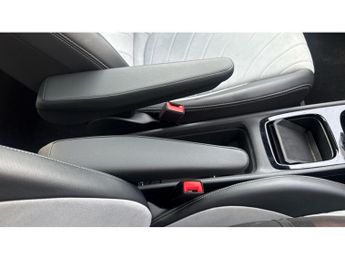 Volkswagen ID.3 150kW Family Pro Performance 58kWh 5dr Auto Electric Hatchback