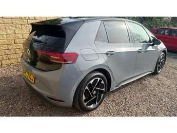Volkswagen ID.3 150kW Family Pro Performance 58kWh 5dr Auto Electric Hatchback