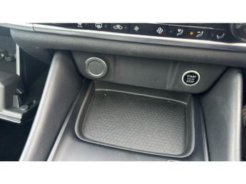 Nissan Qashqai 1.3 DiG-T MH 158 N-Connecta 5dr Xtronic Petrol Hatchback