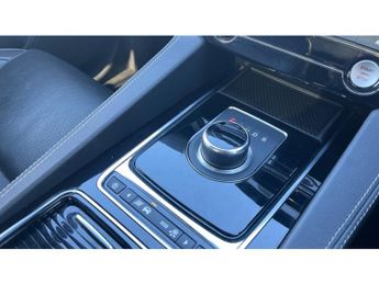 Jaguar F-Pace 2.0d [180] Chequered Flag 5dr Auto AWD Diesel Estate
