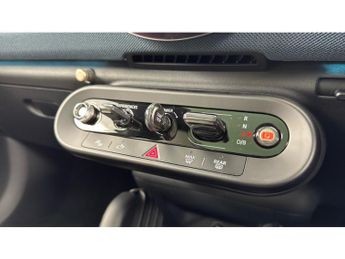 MINI Aceman 135kW E Classic 43kWh 5dr Auto Electric Hatchback