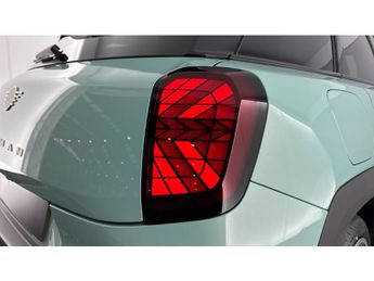 MINI Aceman 135kW E Classic 43kWh 5dr Auto Electric Hatchback