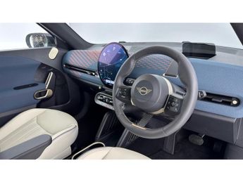 MINI Aceman 135kW E Classic 43kWh 5dr Auto Electric Hatchback