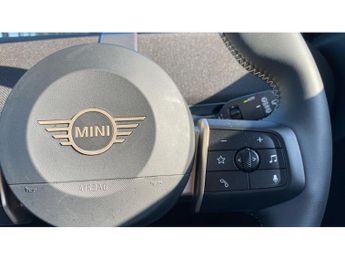 MINI Aceman 135kW E Classic 43kWh 5dr Auto Electric Hatchback