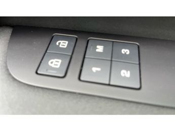 Land Rover Discovery 3.0 D300 Metropolitan Edition 5dr Auto Diesel Station Wagon