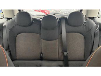 MINI Hatchback 1.5 Cooper Classic 5dr Auto Petrol Hatchback