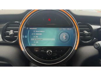 MINI Hatchback 1.5 Cooper Classic 5dr Auto Petrol Hatchback