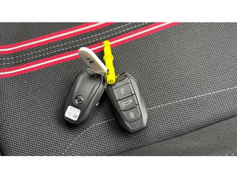 Vauxhall Corsa 100kW Yes 50kWh 5dr Auto Electric Hatchback