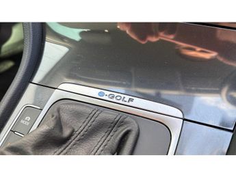 Volkswagen Golf 99kW e-Golf 35kWh 5dr Auto Electric Hatchback