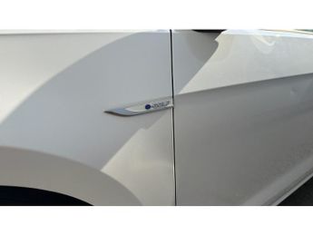 Volkswagen Golf 99kW e-Golf 35kWh 5dr Auto Electric Hatchback