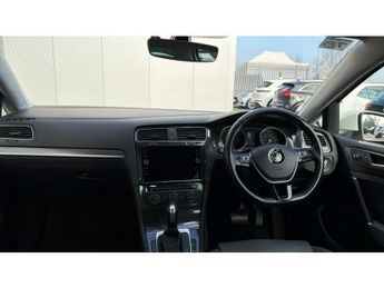 Volkswagen Golf 99kW e-Golf 35kWh 5dr Auto Electric Hatchback