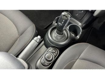MINI Hatchback 1.5 Cooper Classic 3dr Auto Petrol Hatchback