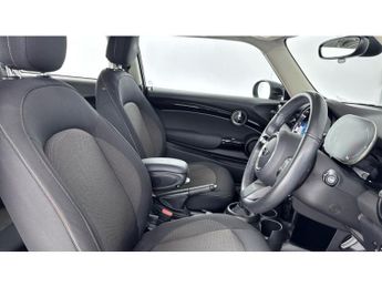 MINI Hatchback 1.5 Cooper Classic 3dr Auto Petrol Hatchback