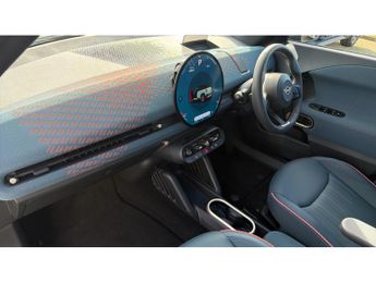 MINI Aceman 135kW E Classic 43kWh 5dr Auto Electric Hatchback