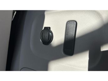 Volkswagen ID. Buzz 210kW Style Pro 86kWh 5dr LWB Auto [7 Seat] Electric Estate