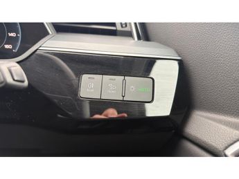 Audi e-tron 230kW 50 Quattro 71kWh Technik 5dr Auto Electric Estate