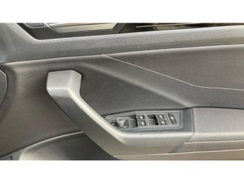 Volkswagen T-Roc 1.5 TSI R-Line 5dr DSG Petrol Hatchback