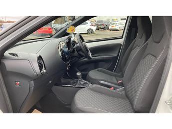 Toyota Aygo X 1.0 VVT-i Edge 5dr Auto Petrol Hatchback