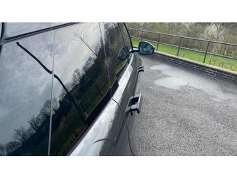 Land Rover Range Rover Evoque 2.0 D200 R-Dynamic SE 5dr Auto Diesel Hatchback