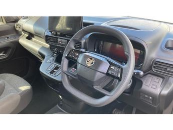 Vauxhall Combo Life 100kW Design XL 52kWh 5dr Auto [7 Seat] Electric Estate