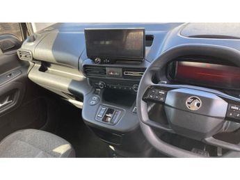 Vauxhall Combo Life 100kW Design XL 52kWh 5dr Auto [7 Seat] Electric Estate