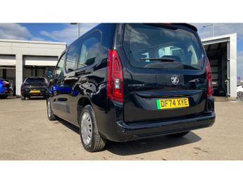 Vauxhall Combo Life 100kW Design XL 52kWh 5dr Auto [7 Seat] Electric Estate