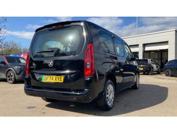 Vauxhall Combo Life 100kW Design XL 52kWh 5dr Auto [7 Seat] Electric Estate