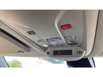 Vauxhall Combo Life 100kW Design XL 52kWh 5dr Auto [7 Seat] Electric Estate