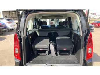 Vauxhall Combo Life 100kW Design XL 52kWh 5dr Auto [7 Seat] Electric Estate