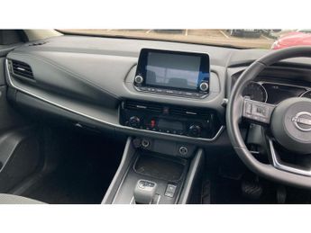 Nissan Qashqai 1.3 DiG-T MH 158 Acenta Premium 5dr Xtronic Petrol Hatchback