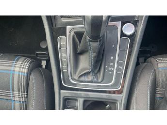 Volkswagen Golf 1.4 TSI GTE Advance 5dr DSG Hatchback