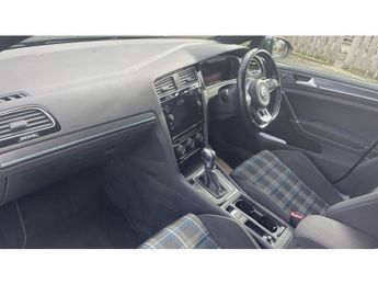 Volkswagen Golf 1.4 TSI GTE Advance 5dr DSG Hatchback