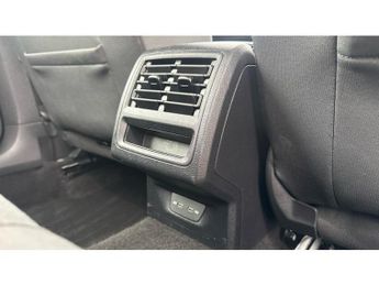 Volkswagen Golf 1.0 eTSI Life 5dr DSG Petrol Hatchback