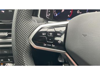 Volkswagen T-Roc 1.5 TSI R-Line 5dr DSG Petrol Hatchback