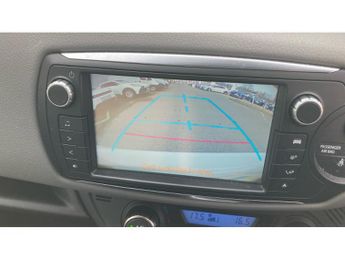 Toyota Yaris 1.5 Hybrid Design 5dr CVT Hybrid Hatchback