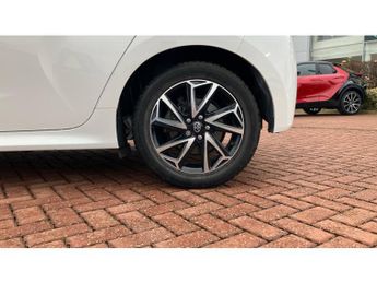 Toyota Yaris 1.5 Hybrid Design 5dr CVT Hybrid Hatchback