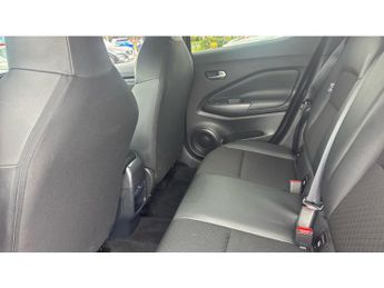 Nissan Juke 1.0 DiG-T 114 N-Connecta 5dr DCT Petrol Hatchback